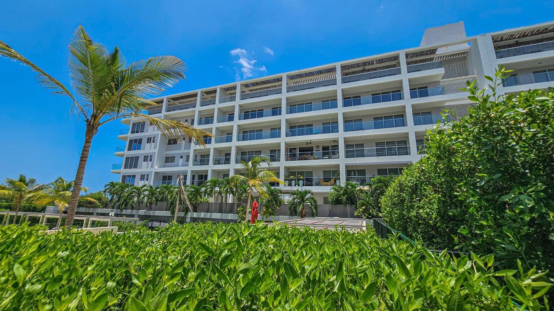 Apartamento En Con Acceso Directo Al Mar En *