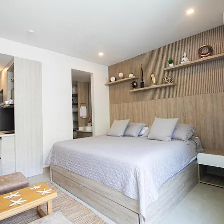 Apartamento En Con Acceso Directo Al Mar En Cartagena